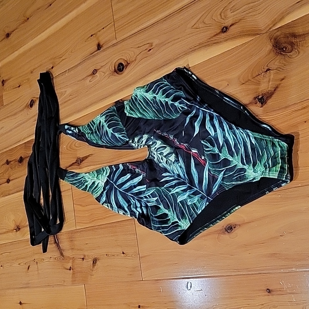 NWOT versatile bathing suit